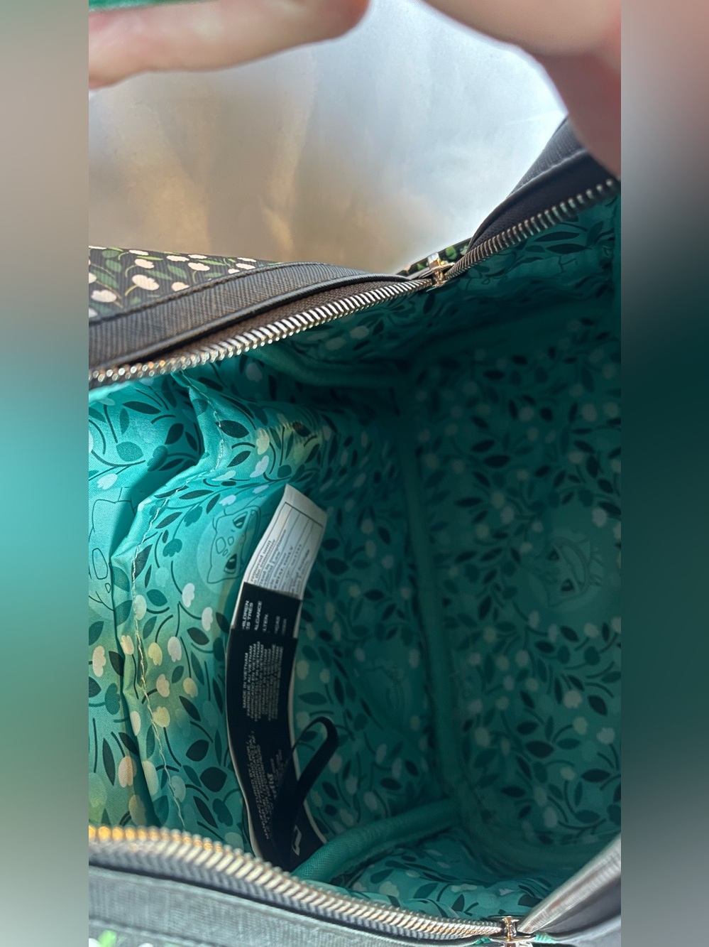 Pokémon Loungefly Bulbasaur  Backpack & Wallet - Picture 8 of 13